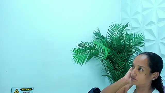 Daniela Spencerr online show from July 2026 10:57:02 AM