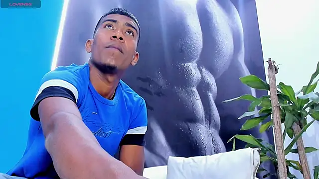Axel hunter15 online show from June 2026 09:52:02 PM