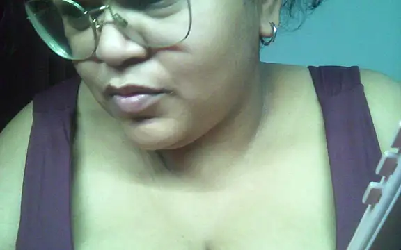 Snapshot of soymelancia chatting on June 2026 10:45:02 PM soymelancia online show from June 2026 10:45:02 PM