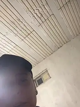 Snapshot of ShaninaRiot chatting on June 2026 06:33:02 AM ShaninaRiot online show from June 2026 06:33:02 AM