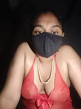 Snapshot of kavita_33 chatting on June 2026 05:18:02 PM kavita 33 online show from June 2026 05:18:02 PM