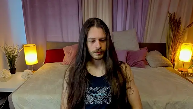 Snapshot of MartinnWolf chatting on June 2026 01:45:02 PM MartinnWolf online show from June 2026 01:45:02 PM