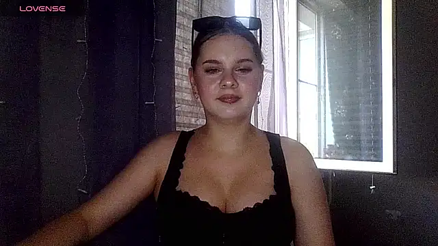 Snapshot of dakota_charm_ chatting on July 2026 11:28:02 AM dakota charm online show from July 2026 11:28:02 AM