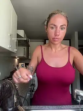 KaceySouthX online show from July 2026 01:02:02 PM