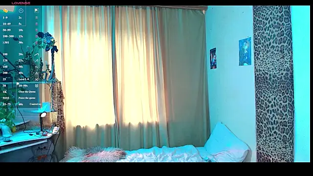 Snapshot of blue_chan chatting on June 2026 01:21:02 PM blue chan online show from June 2026 01:21:02 PM