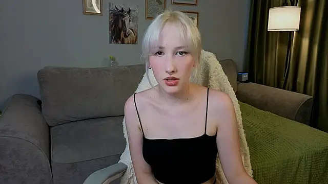 Snapshot of Evahoho chatting on July 2026 11:05:01 AM Evahoho online show from July 2026 11:05:01 AM