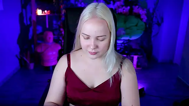 Snapshot of stellawatts chatting on July 2026 12:07:01 PM stellawatts online show from July 2026 12:07:01 PM