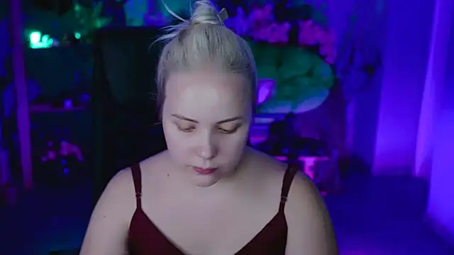 Snapshot of stellawatts chatting on July 2026 12:07:02 PM stellawatts online show from July 2026 12:07:02 PM