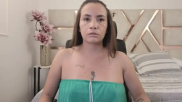 Snapshot of Karol_vg chatting on June 2026 11:18:02 AM Karol vg online show from June 2026 11:18:02 AM