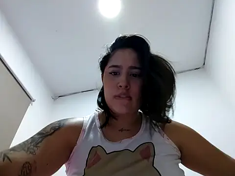 aisha duque  online show from July 2026 10:50:01 PM