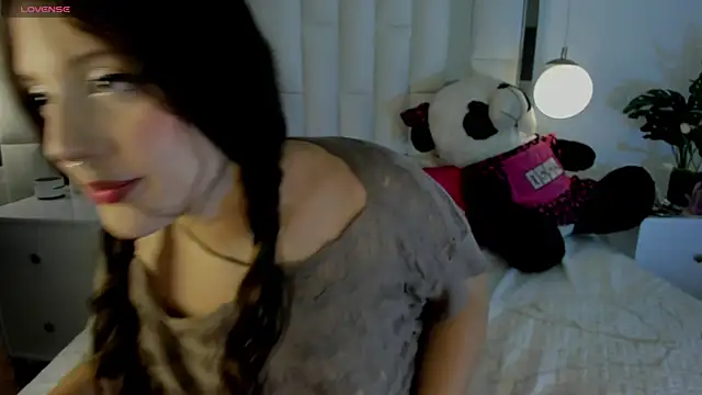 Snapshot of sofia_vance chatting on July 2026 05:24:01 AM sofia vance online show from July 2026 05:24:01 AM