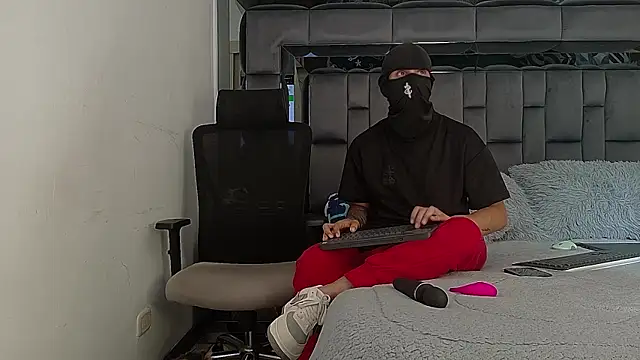 Mastergold666 online show from July 2026 07:43:01 PM