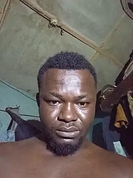 Snapshot of tinnyguy chatting on June 2026 01:28:02 AM tinnyguy online show from June 2026 01:28:02 AM