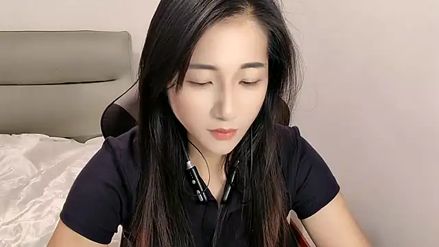 Snapshot of Qianqian-666 chatting on June 2026 12:25:01 PM Qianqian-666 online show from June 2026 12:25:01 PM