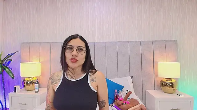 Tesalove 606 online show from June 2026 04:55:01 AM