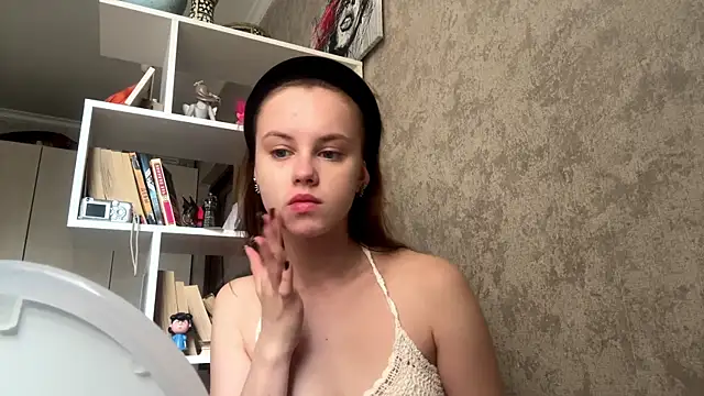 Snapshot of Mollybeans chatting on June 2026 03:11:02 PM Mollybeans online show from June 2026 03:11:02 PM