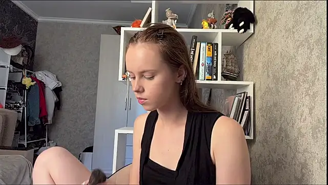 Snapshot of Mollybeans chatting on August 2026 12:10:02 PM Mollybeans online show from August 2026 12:10:02 PM