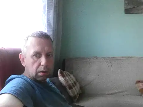 Snapshot of RafalekRozmarynowski81 chatting on June 2026 04:15:02 AM RafalekRozmarynowski81 online show from June 2026 04:15:02 AM