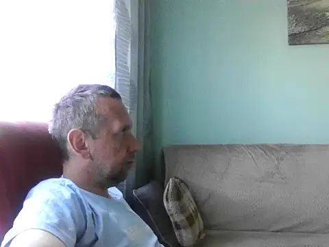 Snapshot of RafalekRozmarynowski81 chatting on June 2026 05:23:02 AM RafalekRozmarynowski81 online show from June 2026 05:23:02 AM