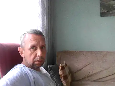 Snapshot of RafalekRozmarynowski81 chatting on July 2026 05:03:02 AM RafalekRozmarynowski81 online show from July 2026 05:03:02 AM