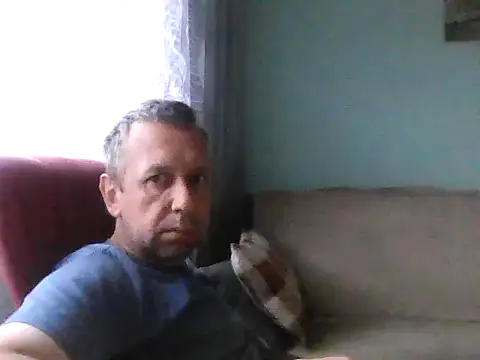 Snapshot of RafalekRozmarynowski81 chatting on July 2026 05:53:01 AM RafalekRozmarynowski81 online show from July 2026 05:53:01 AM