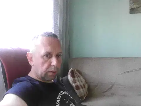 Snapshot of RafalekRozmarynowski81 chatting on July 2026 04:41:02 AM RafalekRozmarynowski81 online show from July 2026 04:41:02 AM