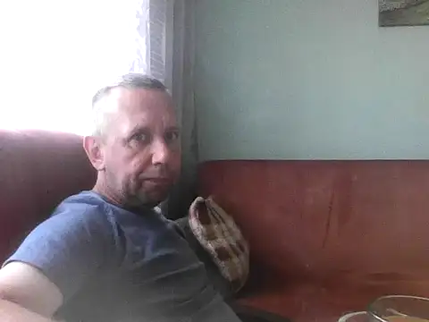 Snapshot of RafalekRozmarynowski81 chatting on July 2026 04:32:02 AM RafalekRozmarynowski81 online show from July 2026 04:32:02 AM