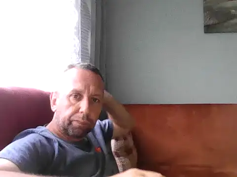 Snapshot of RafalekRozmarynowski81 chatting on August 2026 08:02:02 AM RafalekRozmarynowski81 online show from August 2026 08:02:02 AM