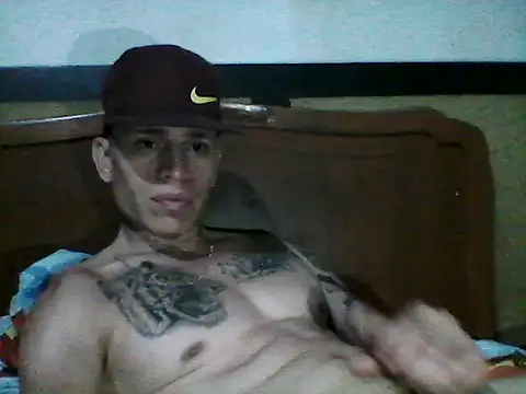 Snapshot of kanonbigcock90 chatting on June 2026 02:20:02 PM kanonbigcock90 online show from June 2026 02:20:02 PM