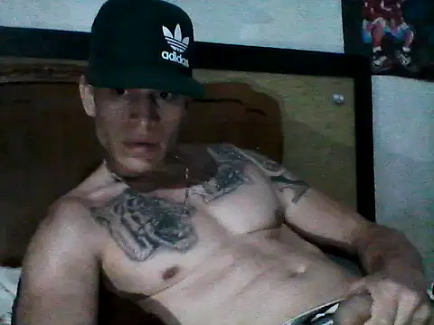 Snapshot of kanonbigcock90 chatting on June 2026 04:31:01 AM kanonbigcock90 online show from June 2026 04:31:01 AM