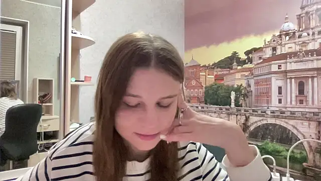 HwaTrippel online show from June 2026 07:16:02 PM