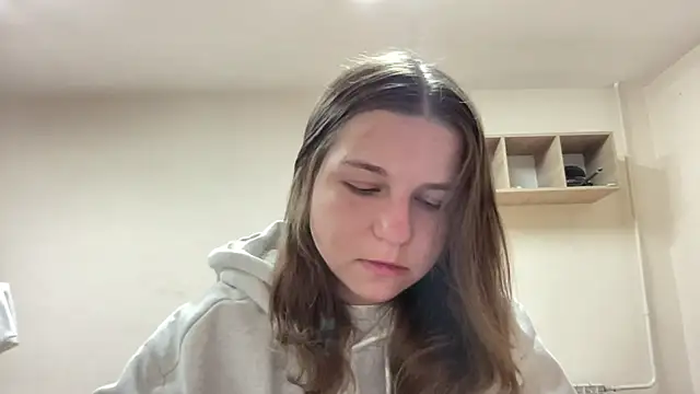 HwaTrippel online show from June 2026 06:34:01 PM
