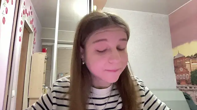 HwaTrippel online show from July 2026 06:07:02 PM