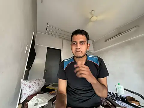 Snapshot of Rescurer_8 chatting on June 2026 05:21:02 AM Rescurer 8 online show from June 2026 05:21:02 AM