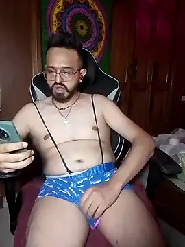 Snapshot of freakkydessi chatting on June 2026 09:41:02 PM freakkydessi online show from June 2026 09:41:02 PM