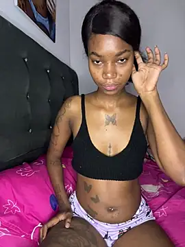 ShakiraThompss18 online show from July 2026 01:20:02 PM
