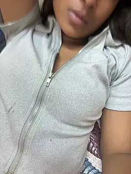 Rani-hot1 online show from July 2026 09:17:01 PM