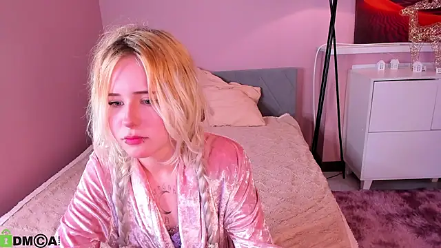 kikipeach online show from June 2026 12:26:02 PM