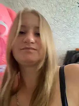 Snapshot of Emilia_ki chatting on June 2026 11:14:01 AM Emilia ki online show from June 2026 11:14:01 AM