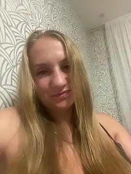 Snapshot of Emilia_ki chatting on July 2026 08:15:01 PM Emilia ki online show from July 2026 08:15:01 PM