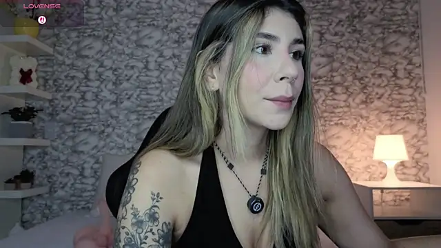 Snapshot of Isabella_Bliss chatting on July 2026 12:09:01 AM Isabella Bliss online show from July 2026 12:09:01 AM