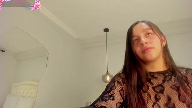 Snapshot of Alice__bennett chatting on July 2026 02:04:02 PM Alice bennett online show from July 2026 02:04:02 PM