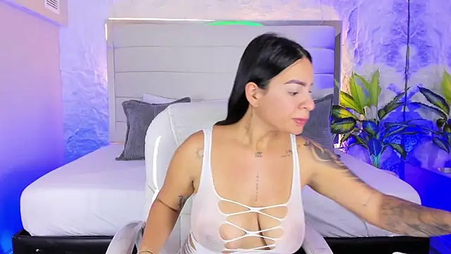Snapshot of LissaBrown_ chatting on June 2026 07:29:01 PM LissaBrown online show from June 2026 07:29:01 PM