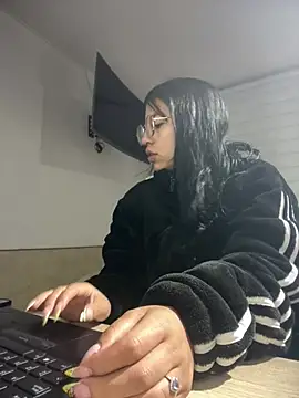 Snapshot of GabyLopez_Pink chatting on July 2026 03:17:01 AM GabyLopez Pink online show from July 2026 03:17:01 AM