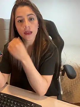 Snapshot of vivian_segreti chatting on June 2026 12:26:01 AM vivian segreti online show from June 2026 12:26:01 AM
