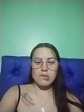 Snapshot of Emma_stt chatting on June 2026 12:33:01 AM Emma stt online show from June 2026 12:33:01 AM