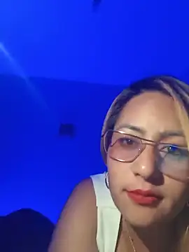 Snapshot of Chikyardiente2068 chatting on June 2026 01:32:01 AM Chikyardiente2068 online show from June 2026 01:32:01 AM