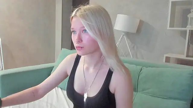 Snapshot of Nika-Smith chatting on June 2026 09:10:01 AM Nika-Smith online show from June 2026 09:10:01 AM
