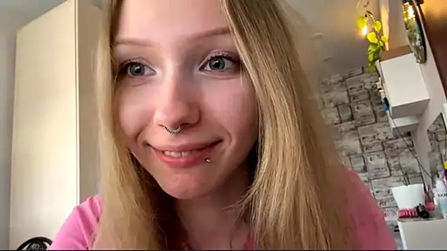 Snapshot of BivalentFalloff chatting on July 2026 09:33:01 AM BivalentFalloff online show from July 2026 09:33:01 AM