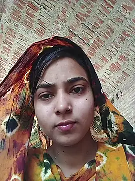 Snapshot of Simran_143 chatting on June 2026 04:06:01 AM Simran 143 online show from June 2026 04:06:01 AM